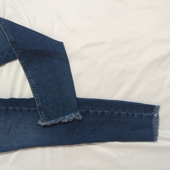 We The Free High Rise Skinny Jeans, Color Blue Size 27 - Picture 7 of 15